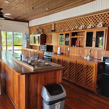 Ashton Court Belize Hotel Kota Belize Bagian luar foto
