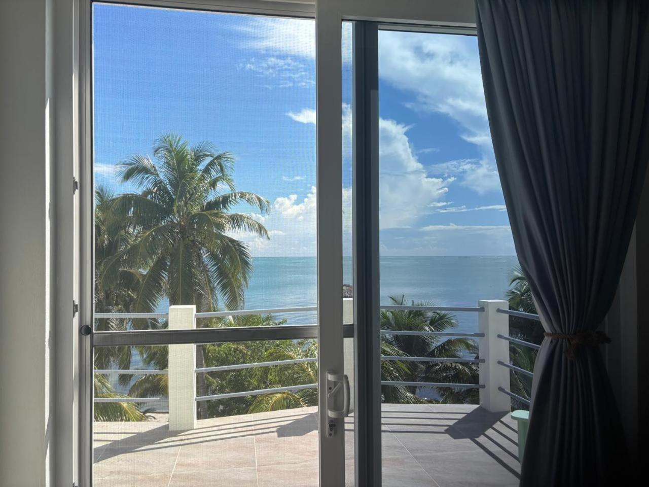 Ashton Court Belize Hotel Kota Belize Bagian luar foto