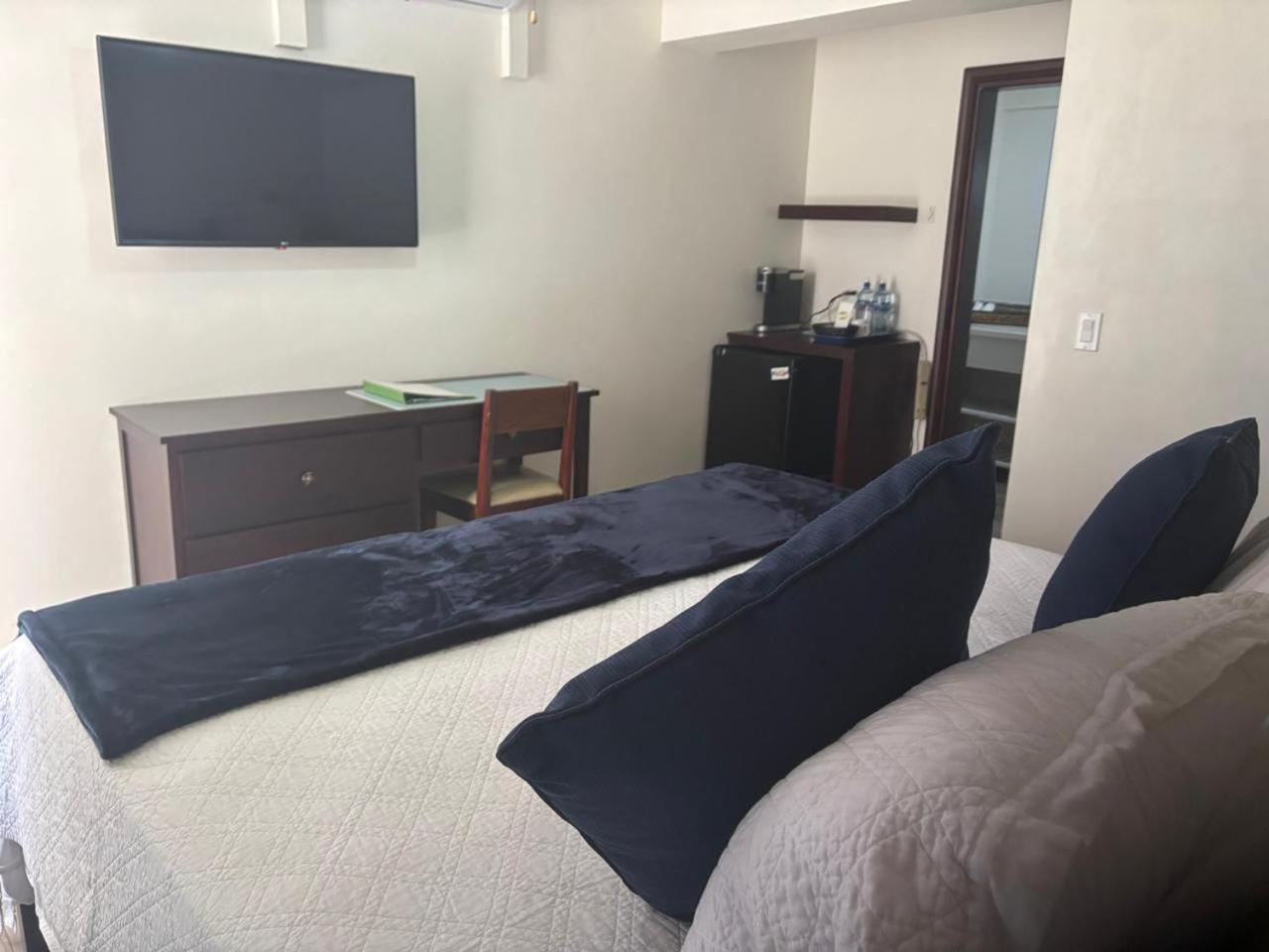 Ashton Court Belize Hotel Kota Belize Bagian luar foto