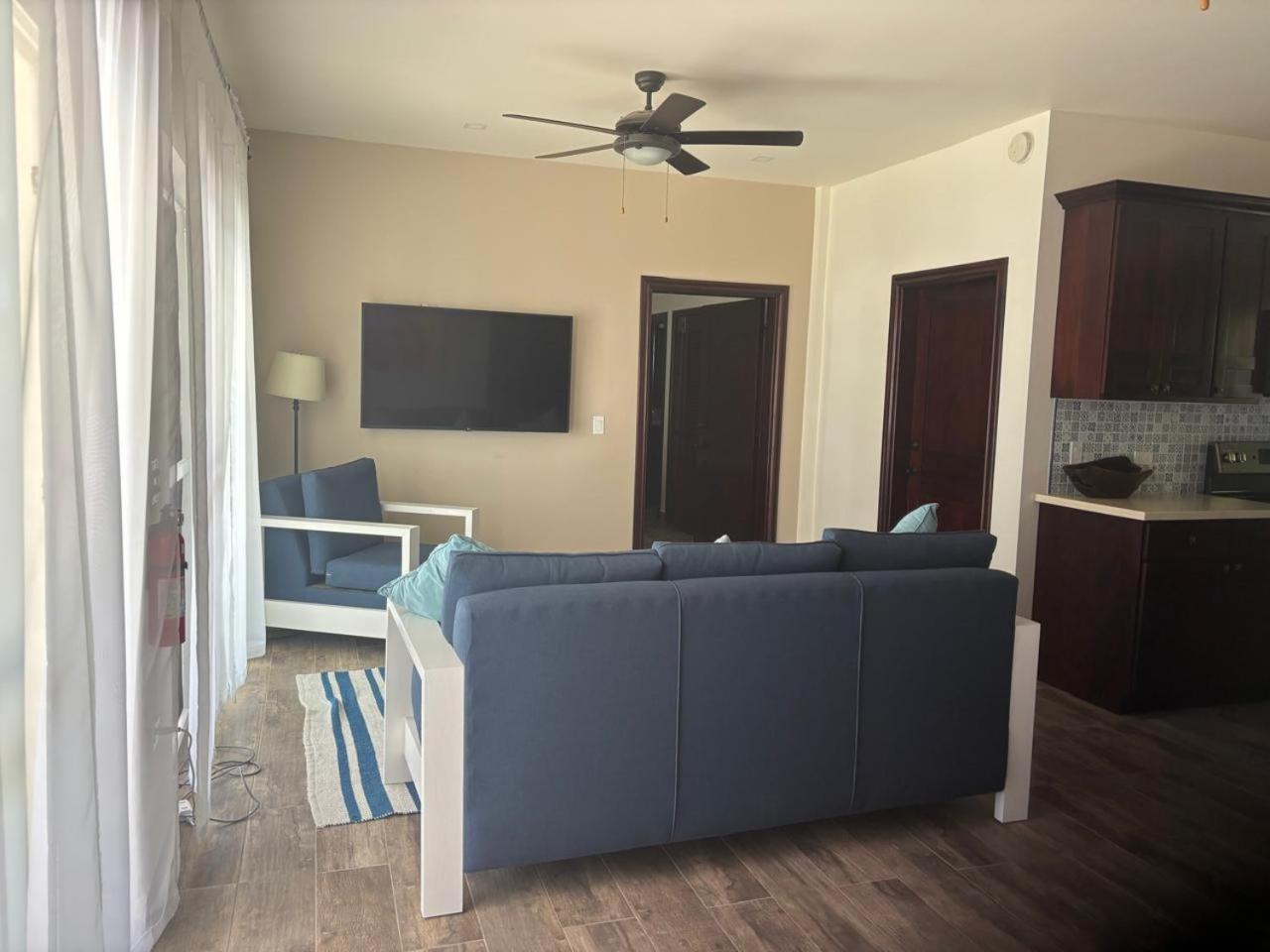 Ashton Court Belize Hotel Kota Belize Bagian luar foto