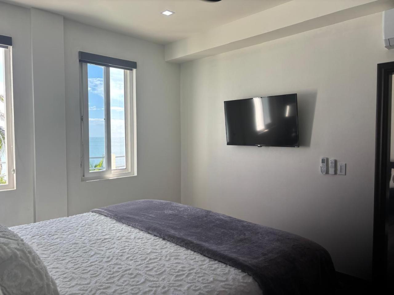 Ashton Court Belize Hotel Kota Belize Bagian luar foto