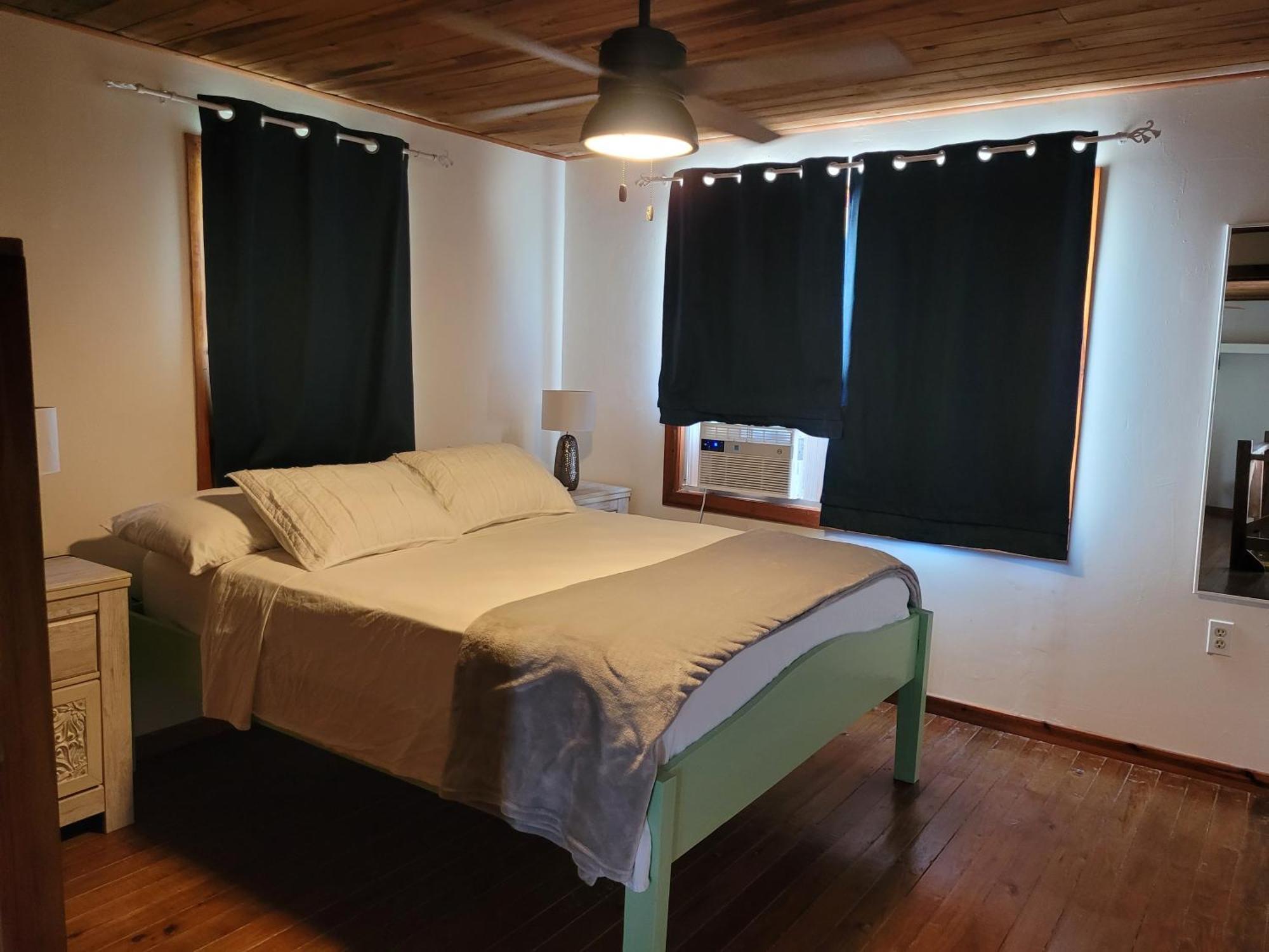 Ashton Court Belize Hotel Kota Belize Bagian luar foto