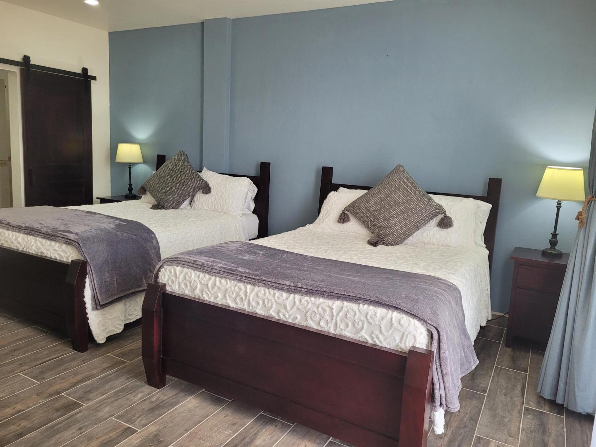 Ashton Court Belize Hotel Kota Belize Bagian luar foto
