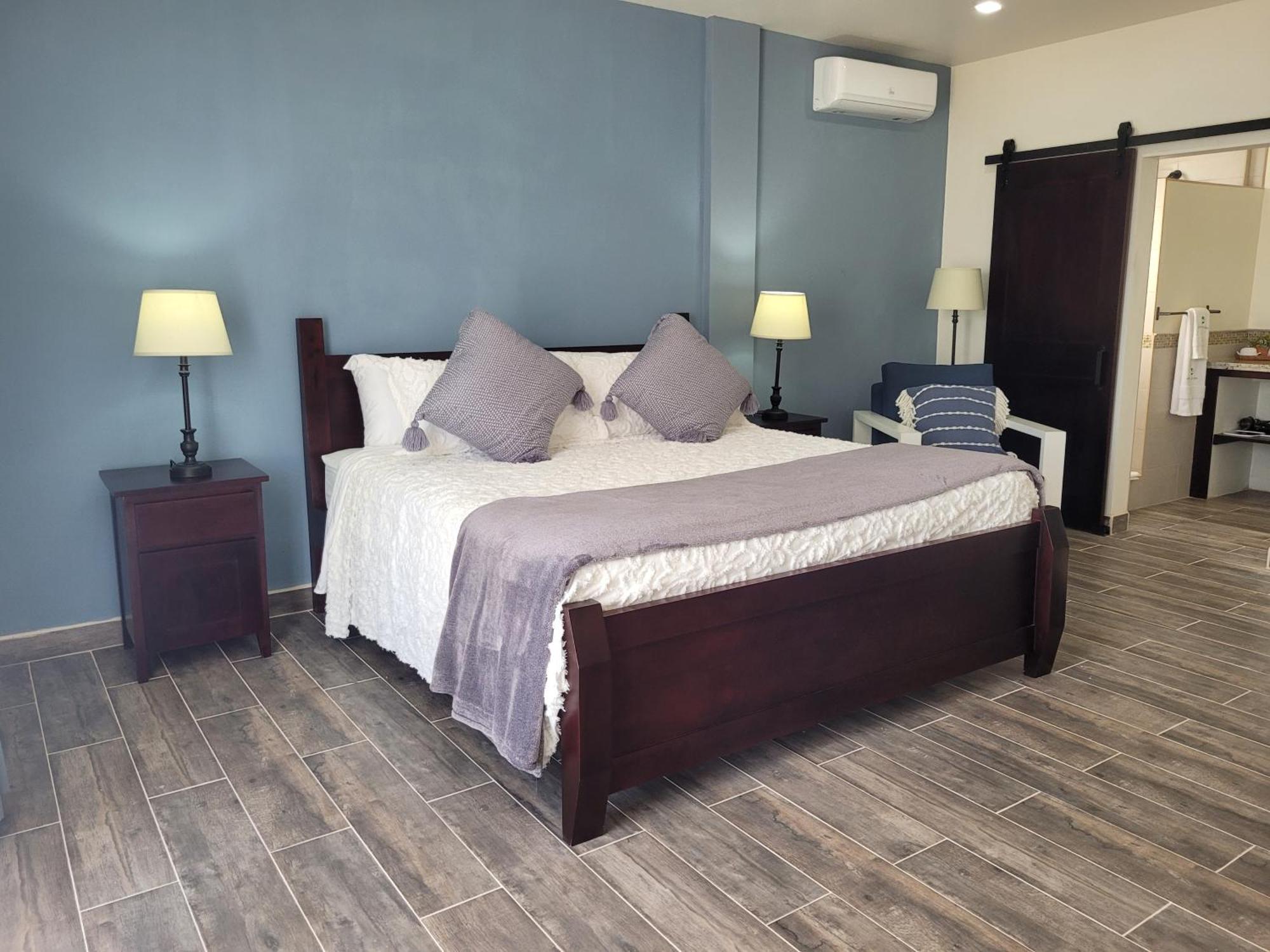 Ashton Court Belize Hotel Kota Belize Bagian luar foto