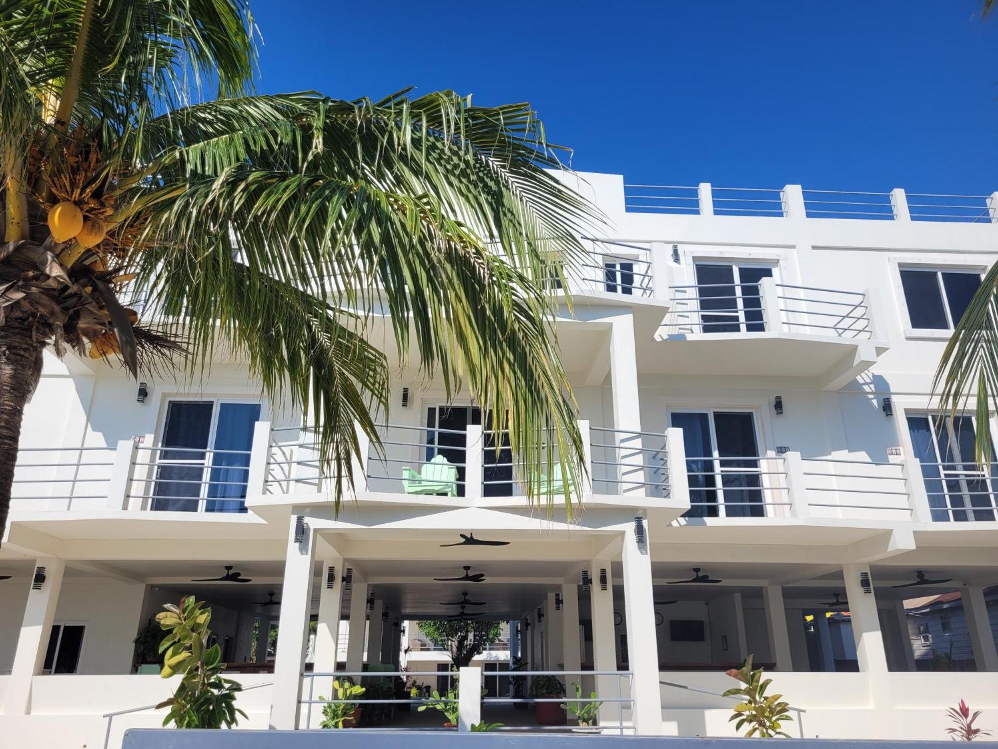 Ashton Court Belize Hotel Kota Belize Bagian luar foto