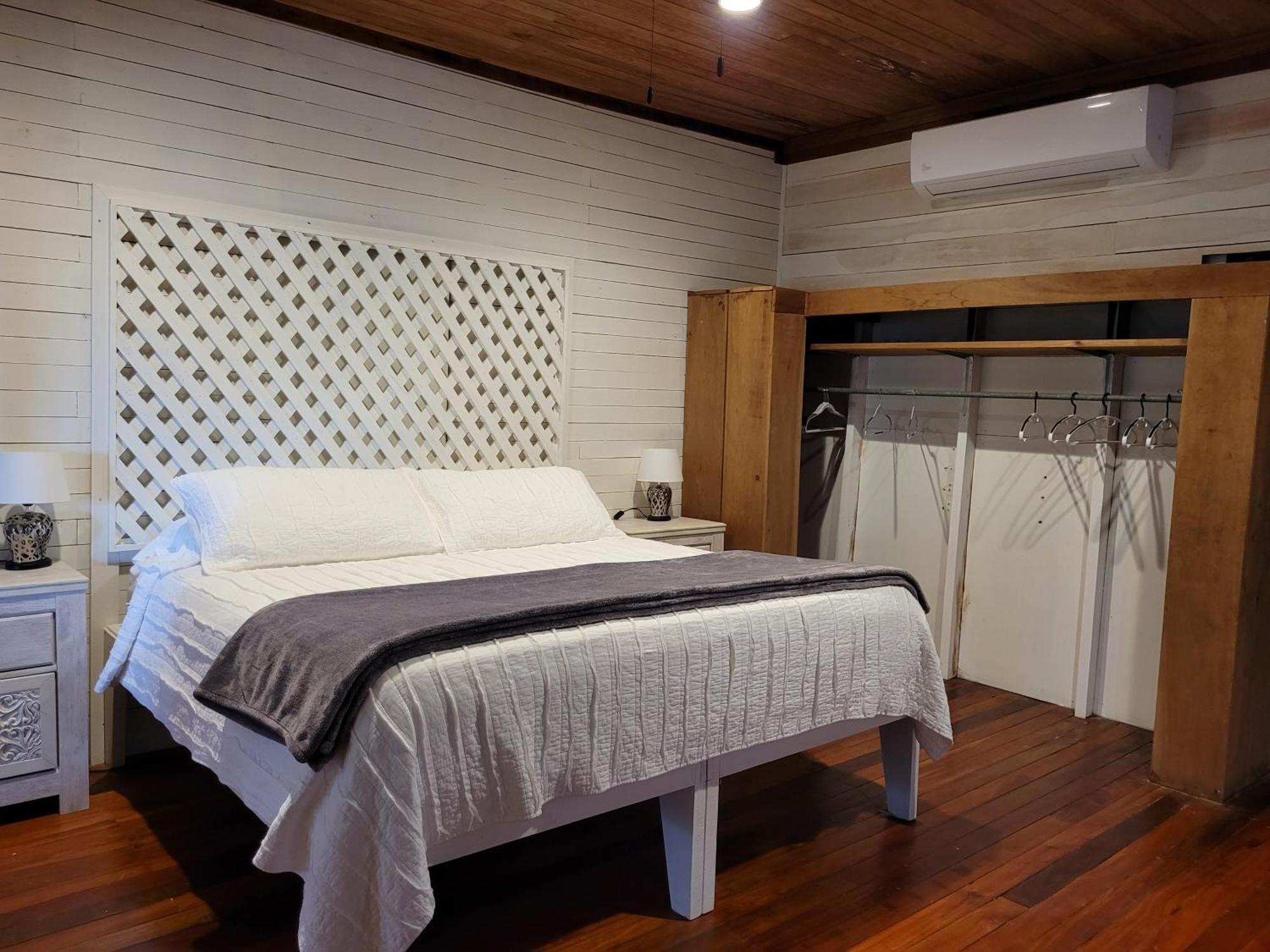 Ashton Court Belize Hotel Kota Belize Bagian luar foto