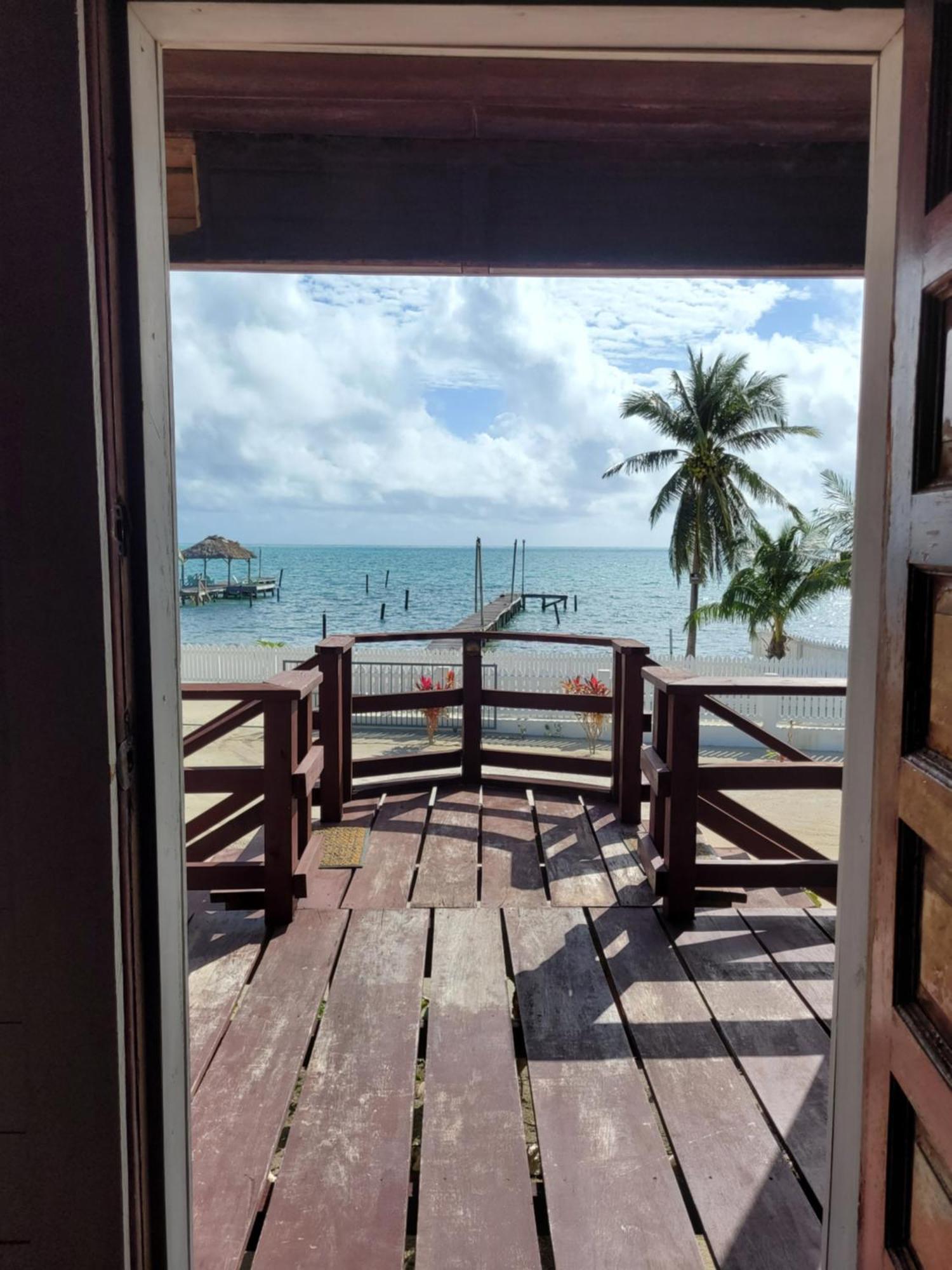 Ashton Court Belize Hotel Kota Belize Bagian luar foto